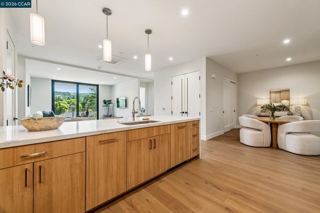 375 W El Pintado Rd 217, Danville, CA 94526