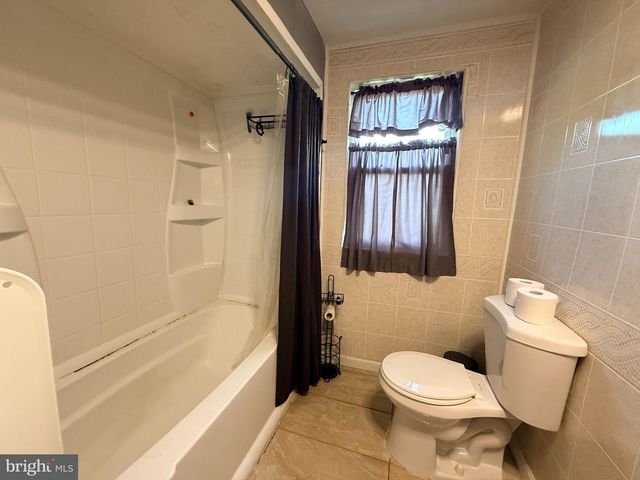 407 TUCKAHOE RD, Sewell, NJ 08080
