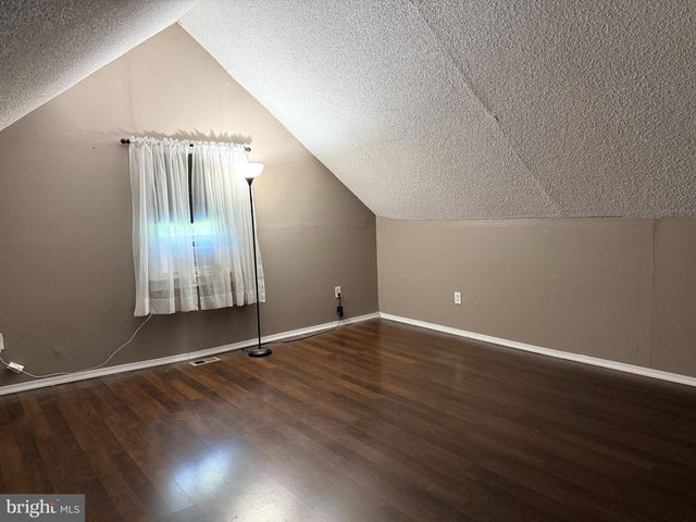 407 TUCKAHOE RD, Sewell, NJ 08080