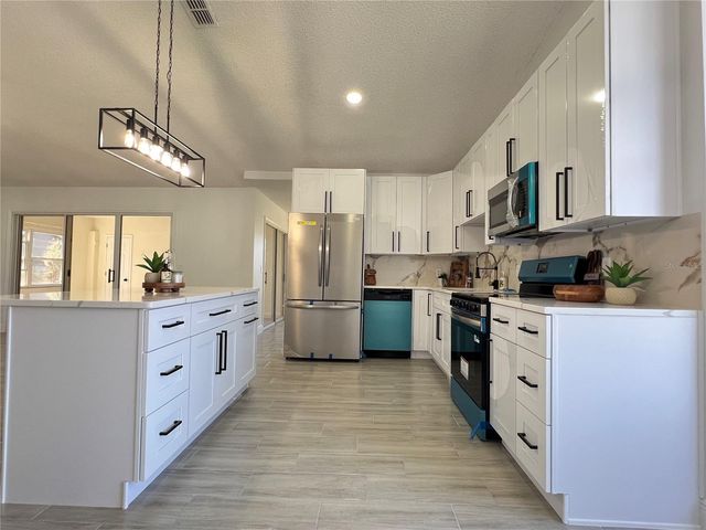 10 HICKORY LOOP, Ocala, FL 34472