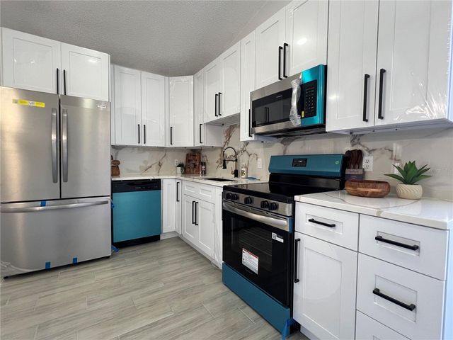 10 HICKORY LOOP, Ocala, FL 34472