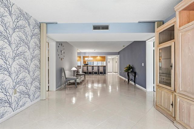 6145 Balboa Circle 103, Boca Raton, FL 33433