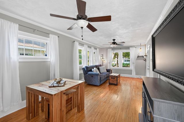 4408 Russell Avenue N, Minneapolis, MN 55412