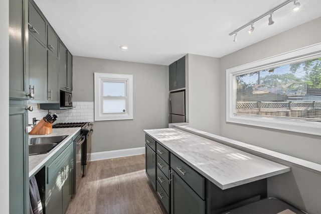 4408 Russell Avenue N, Minneapolis, MN 55412