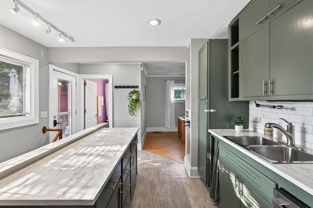 4408 Russell Avenue N, Minneapolis, MN 55412
