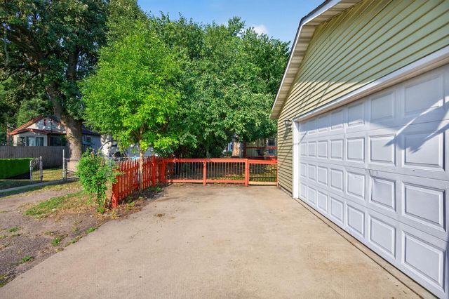 4408 Russell Avenue N, Minneapolis, MN 55412