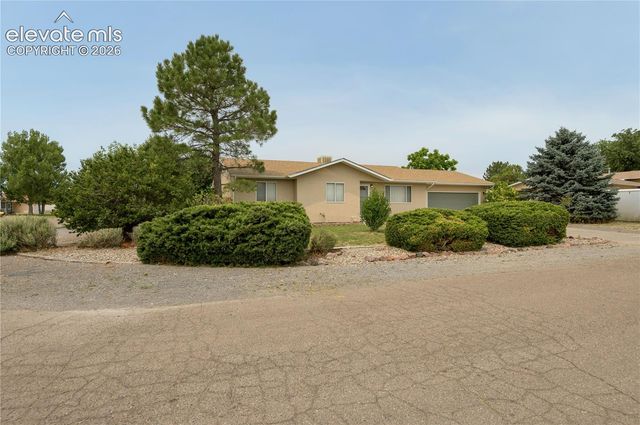 267 S Dacona Drive, Pueblo, CO 81007