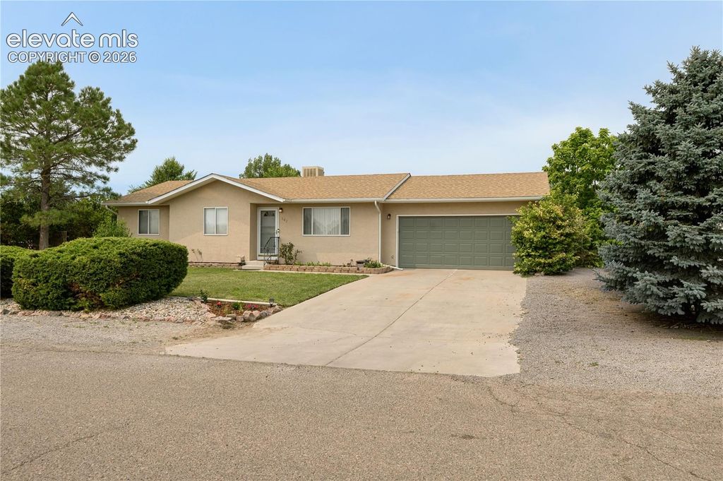 267 S Dacona Drive, Pueblo, CO 81007