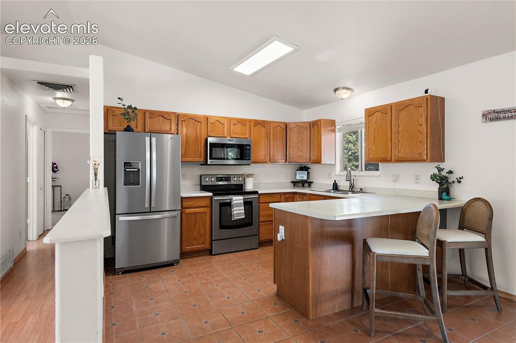 267 S Dacona Drive, Pueblo, CO 81007 — photo 2