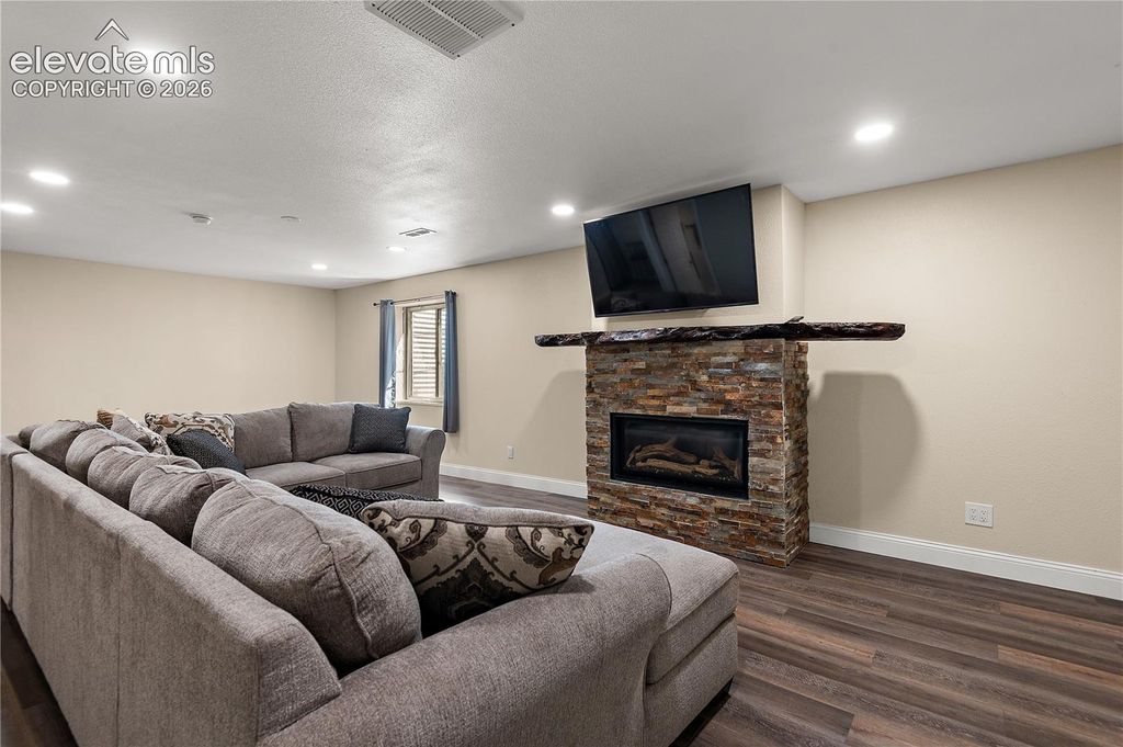 267 S Dacona Drive, Pueblo, CO 81007 — photo 4