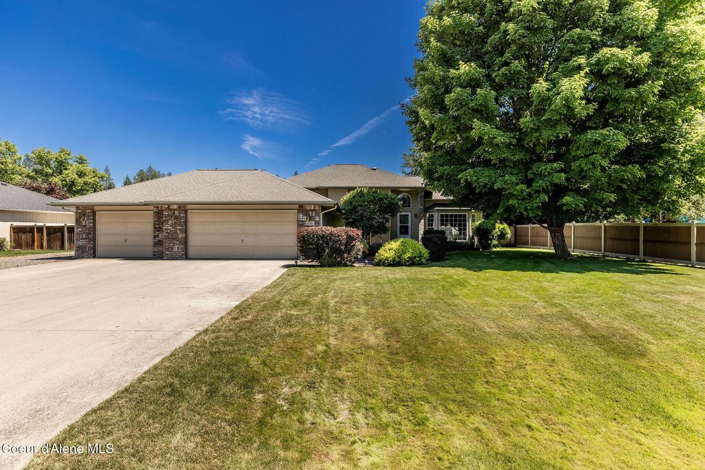 8290 N SUMMERFIELD LOOP, Hayden, ID 83835