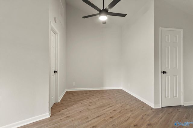 3801 Triana Blvd 21, Huntsville, AL 35805