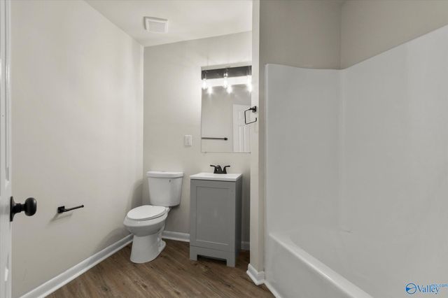 3801 Triana Blvd 21, Huntsville, AL 35805