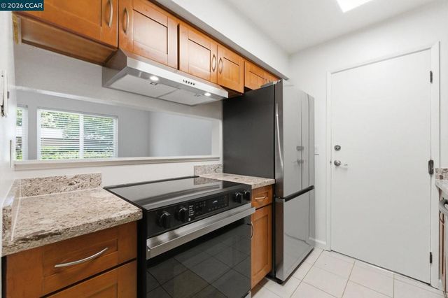 1069 Mohr Lane C, Concord, CA 94518
