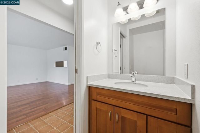 1069 Mohr Lane C, Concord, CA 94518