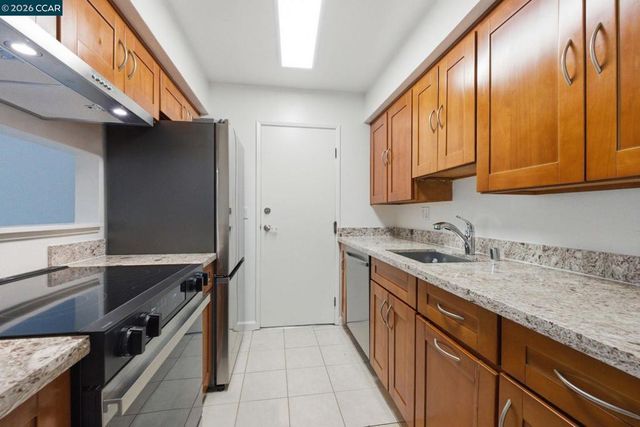 1069 Mohr Lane C, Concord, CA 94518