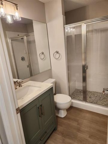 309 CHULA VISTA AVENUE, Lady Lake, FL 32159