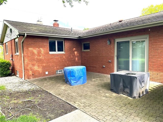 26771 Leenders Lane, North Olmsted, OH 44070