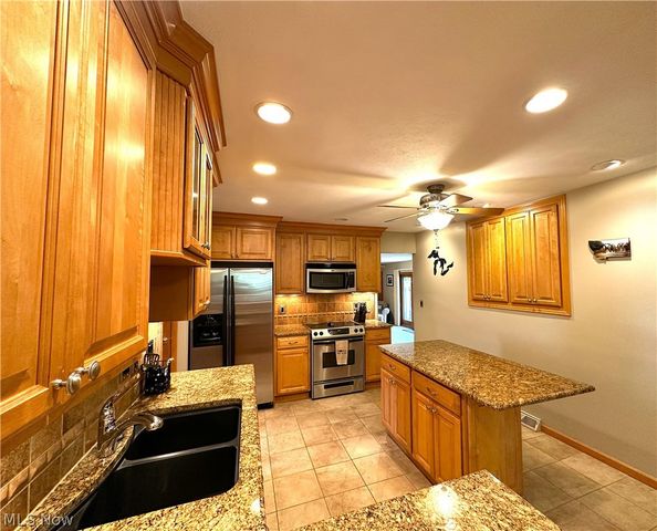 26771 Leenders Lane, North Olmsted, OH 44070