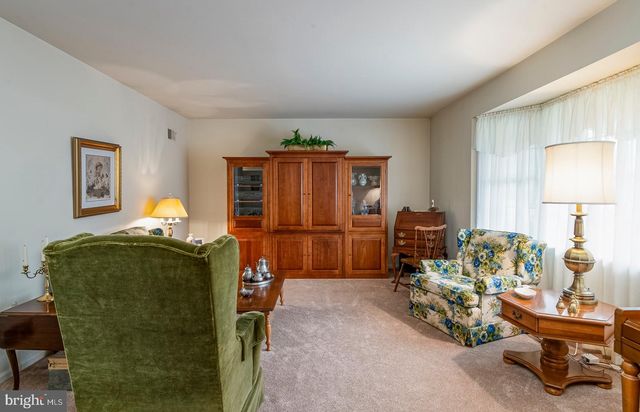 3 ESTATES DR, Reading, PA 19606