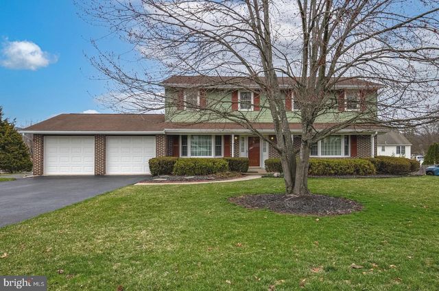 3 ESTATES DR, Reading, PA 19606