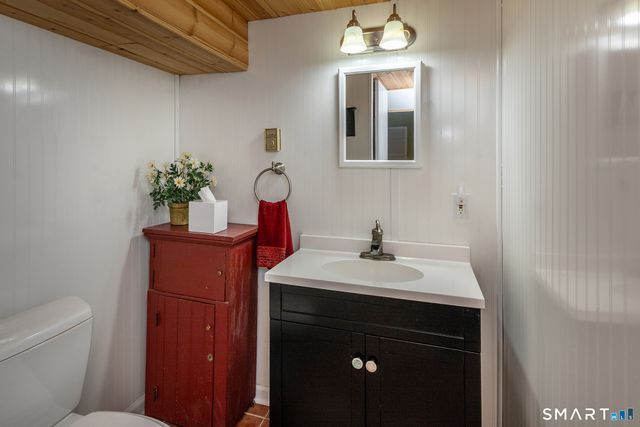 39 Hard Hill Road, Woodbury, CT 06798