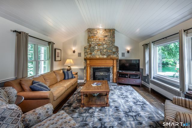 39 Hard Hill Road, Woodbury, CT 06798
