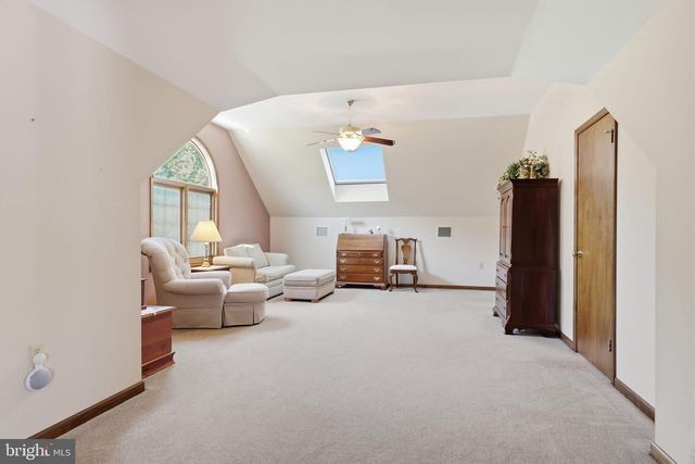 2733 VILLAGE RD, Langhorne, PA 19047