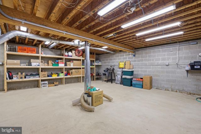 2733 VILLAGE RD, Langhorne, PA 19047