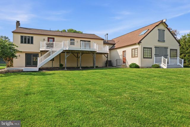2733 VILLAGE RD, Langhorne, PA 19047