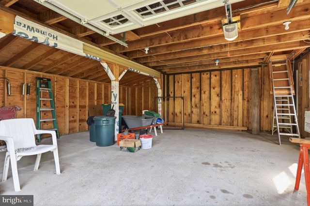2733 VILLAGE RD, Langhorne, PA 19047