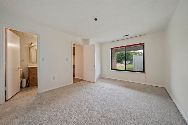 47 Rosewood Dr 47, Stoughton, MA 02072