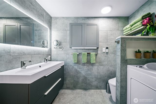 4929 Black Lake Boulevard SW, Olympia, WA 98502