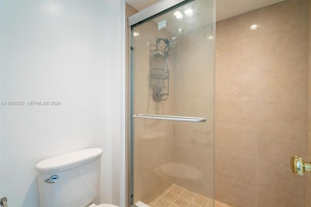 20347 W Country Club Dr TH15, Aventura, FL 33180