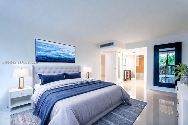 20347 W Country Club Dr TH15, Aventura, FL 33180