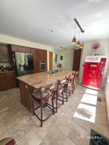 72 Pinnacle Road, Ellington, CT 06029