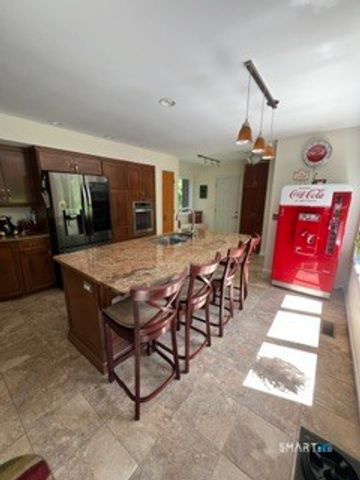 72 Pinnacle Road, Ellington, CT 06029