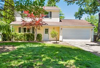 3725 Newport Drive, Island Lake, IL 60042