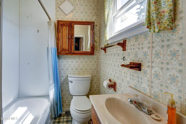 822 Old Trail Road, Mohawk, NY 12068