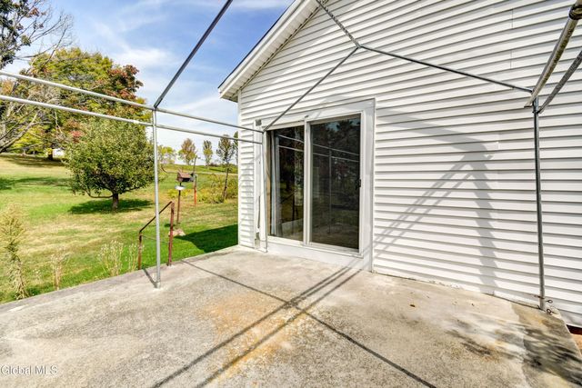 822 Old Trail Road, Mohawk, NY 12068