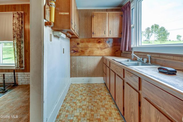 822 Old Trail Road, Mohawk, NY 12068