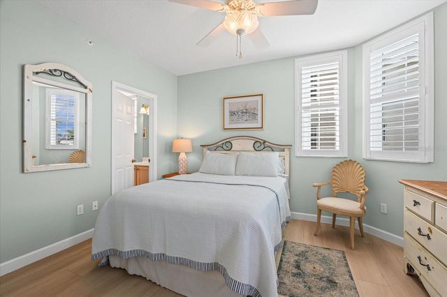 1260 DOLPHIN BAY WAY 404, Sarasota, FL 34242