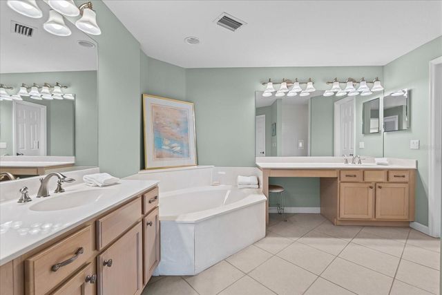 1260 DOLPHIN BAY WAY 404, Sarasota, FL 34242