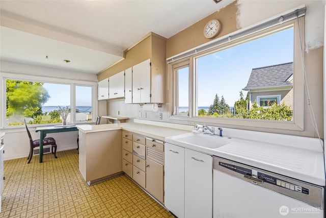 930 16th Street, Bellingham, WA 98225