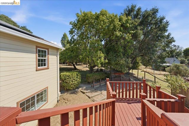 2721 Hidden Ln, Hayward, CA 94541