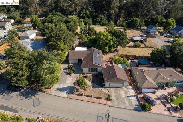 2721 Hidden Ln, Hayward, CA 94541