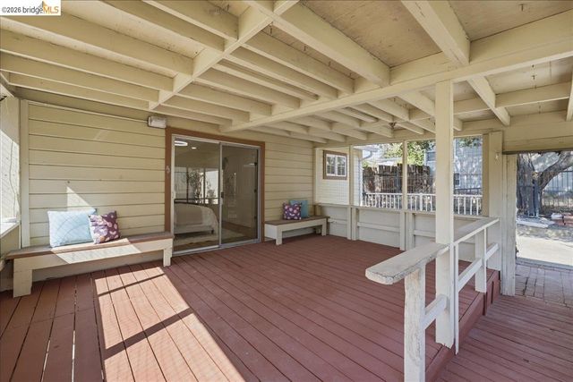2721 Hidden Ln, Hayward, CA 94541