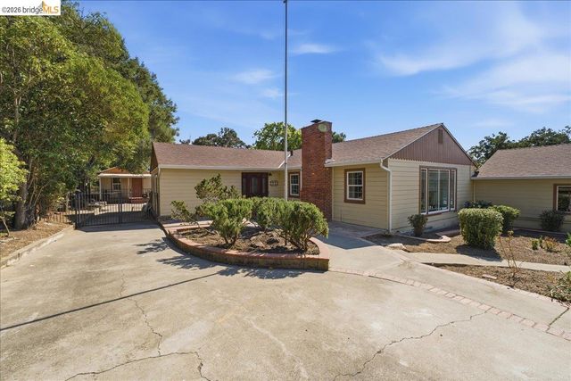 2721 Hidden Ln, Hayward, CA 94541