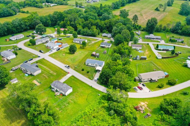 323 Sunny Brook Circle, London, KY 40744