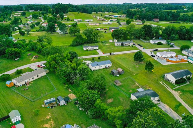 323 Sunny Brook Circle, London, KY 40744